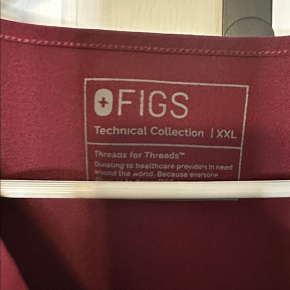 Figs Burgundy Scrub Set XXL - Picture 3 of 6